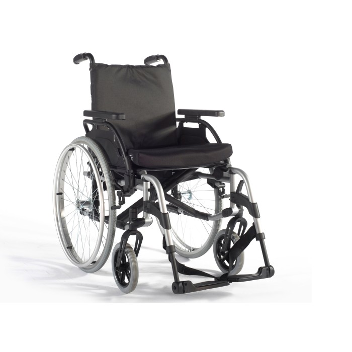 Rollstuhl Breezy Basix 2 mit Begleitpersonenbremse ab14.9kg